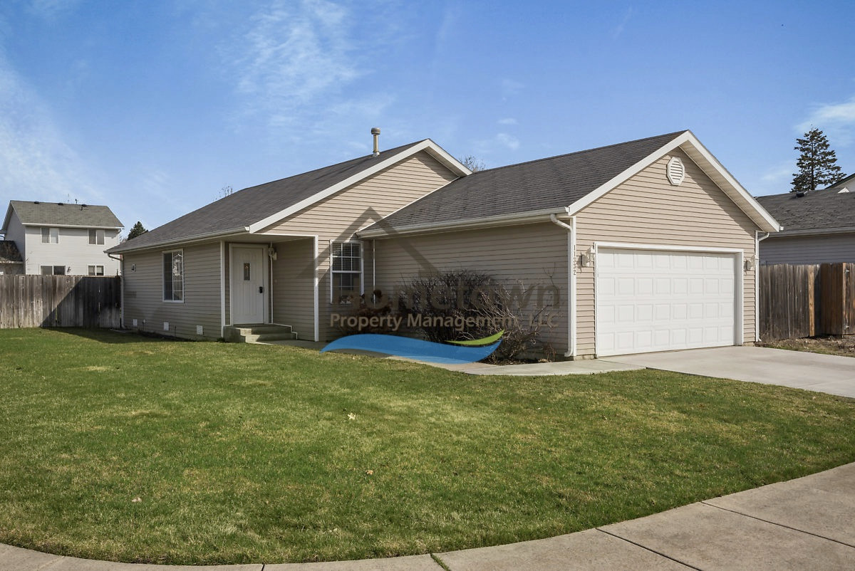 Hayden House: 11332 N Crusader St