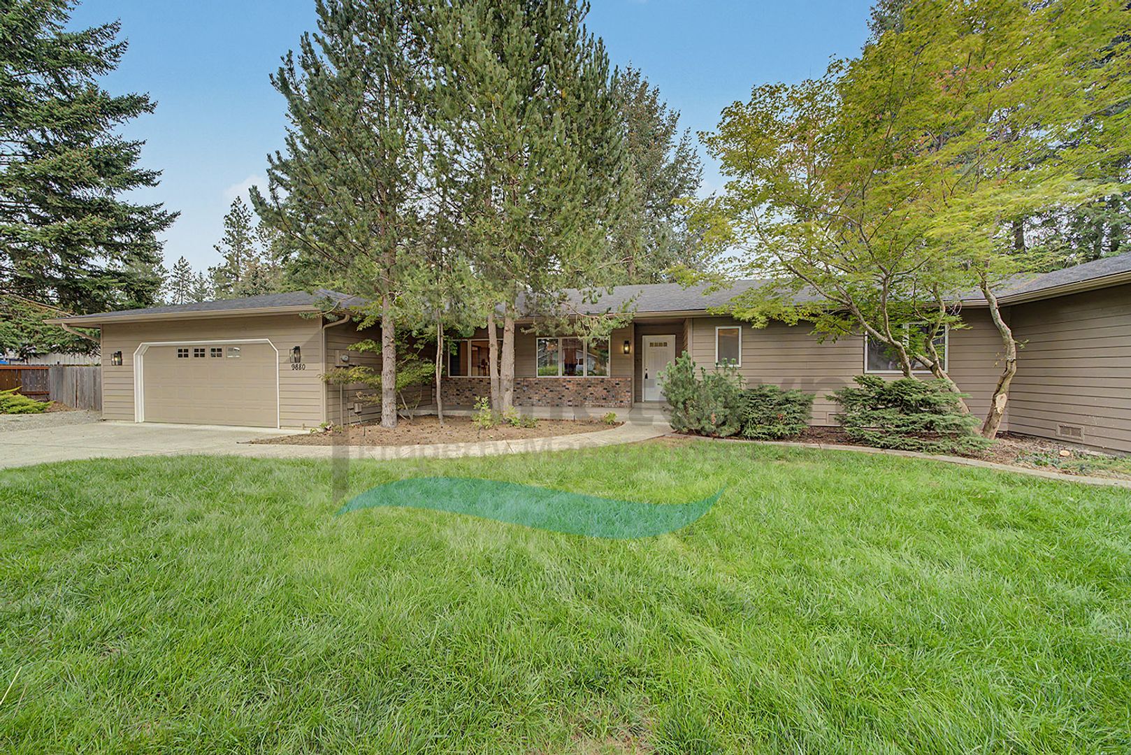 Hayden House: 9880 N Circle Dr