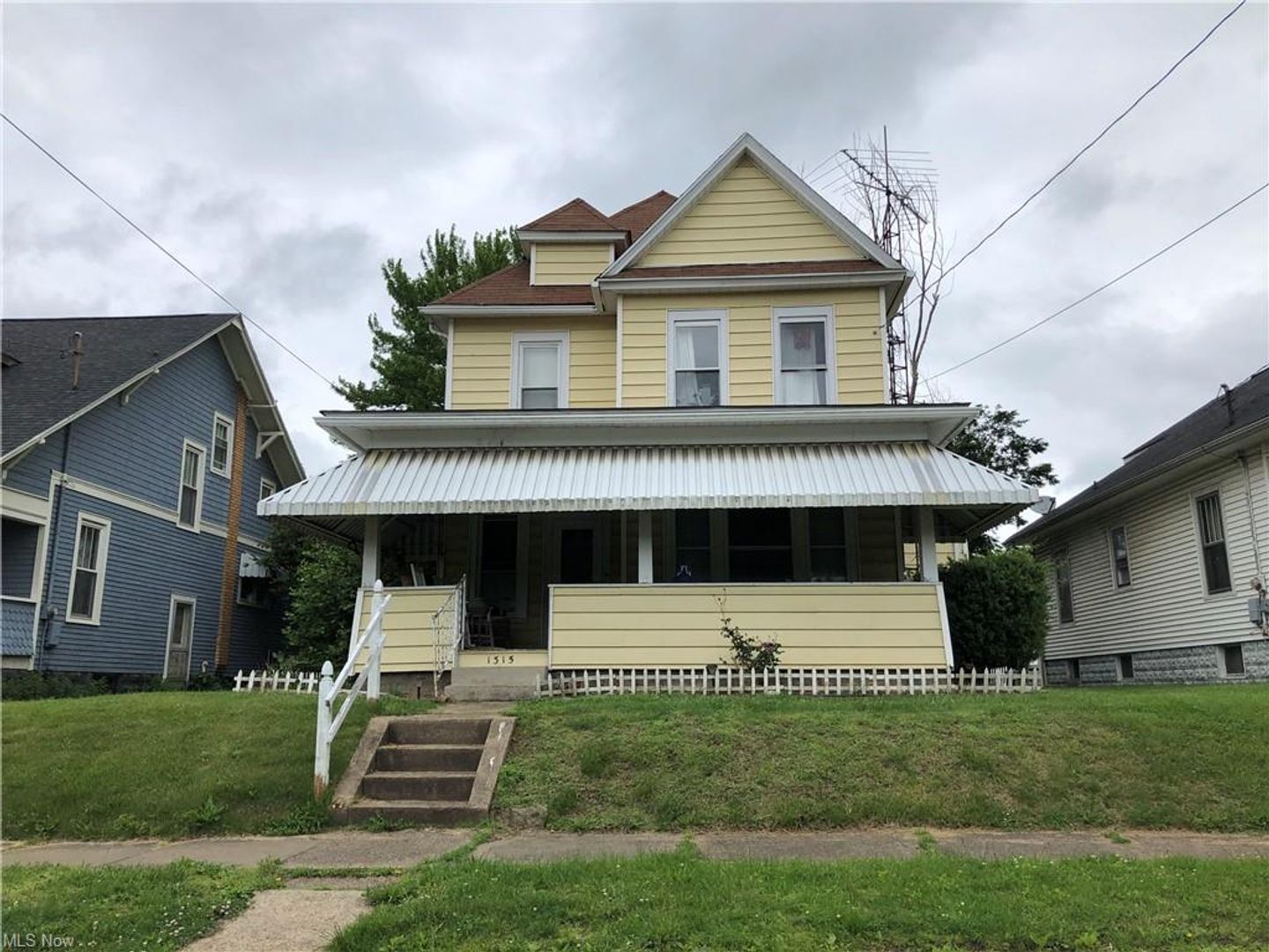 Parkersburg House: 1315 16th St