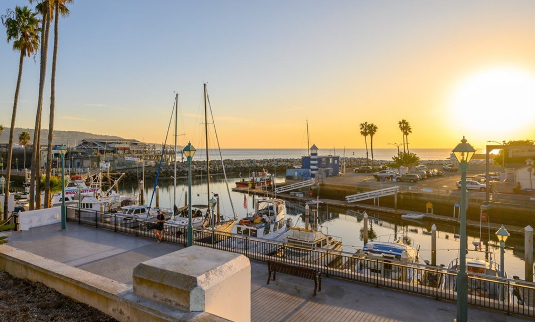 Redondo Beach Condo: 250 The Village