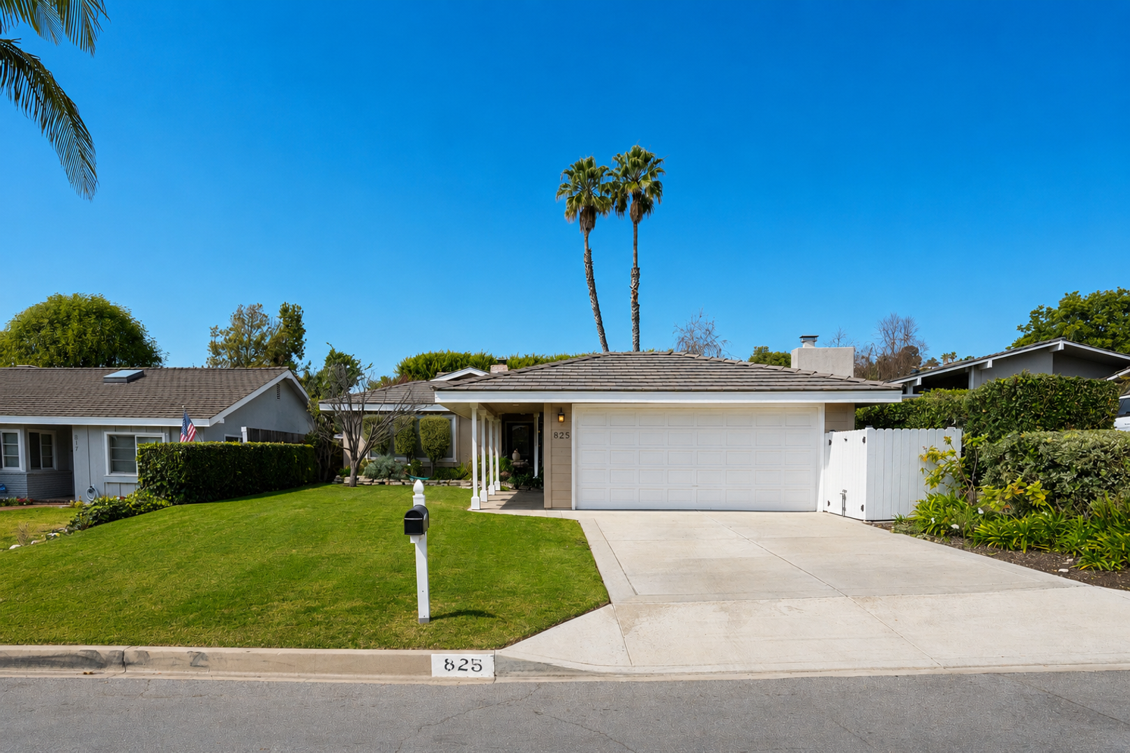Palos Verdes Estates House: 825 Tyburn Road