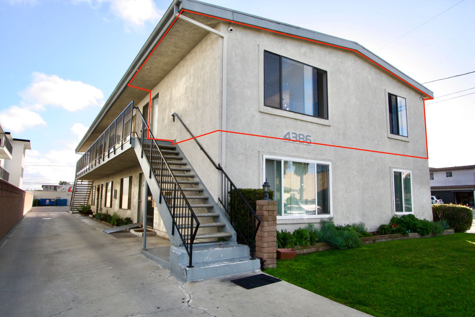 Hawthorne Apartment: 4386 W. 138th Street