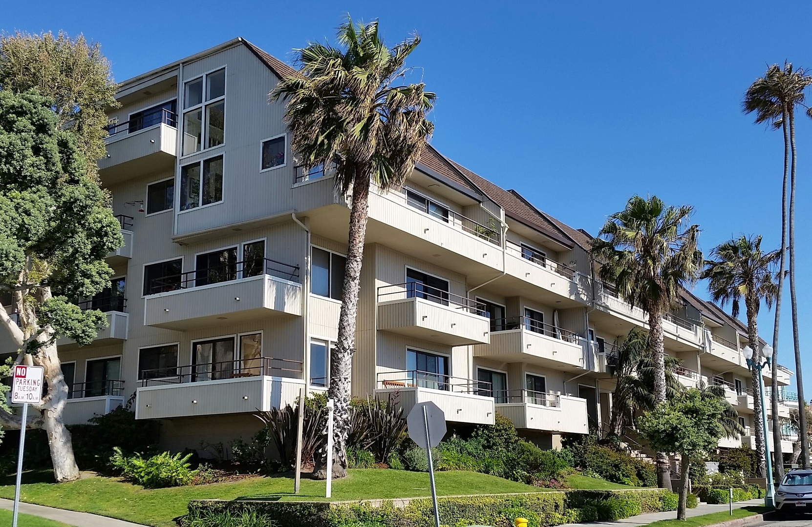 Redondo Beach House: 700 Esplanade #38 Penthouse