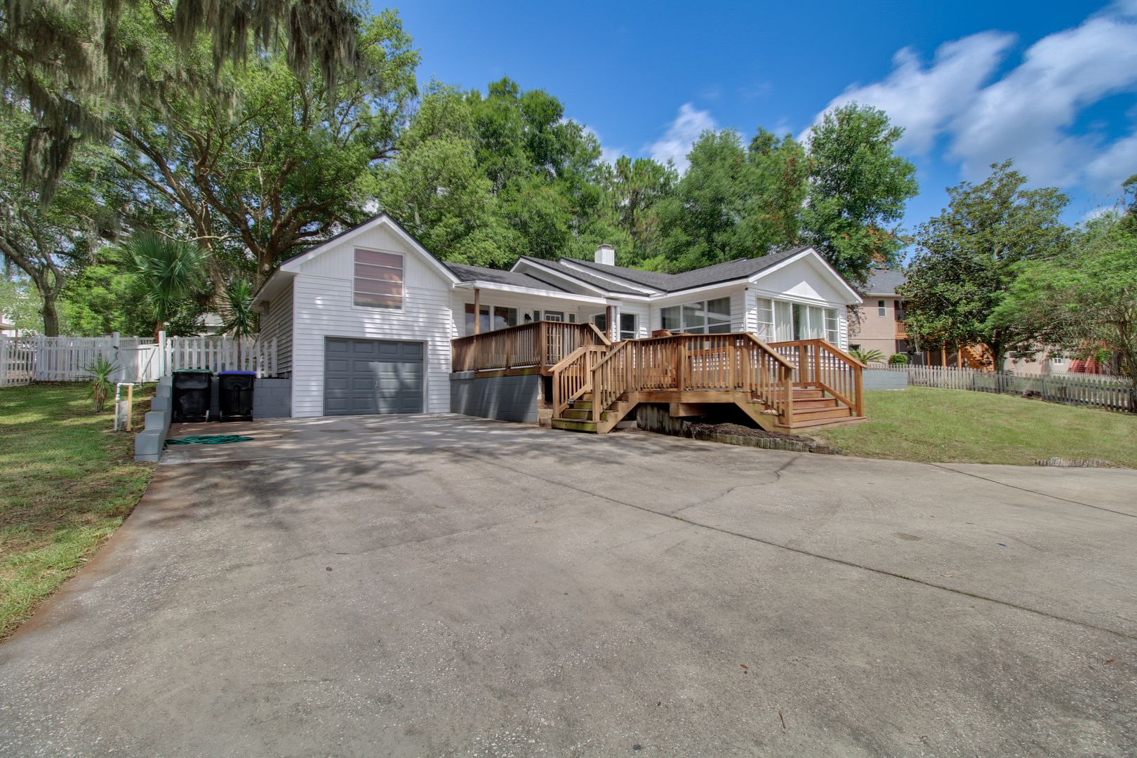Orlando House: 8875 Lake Florence Blvd