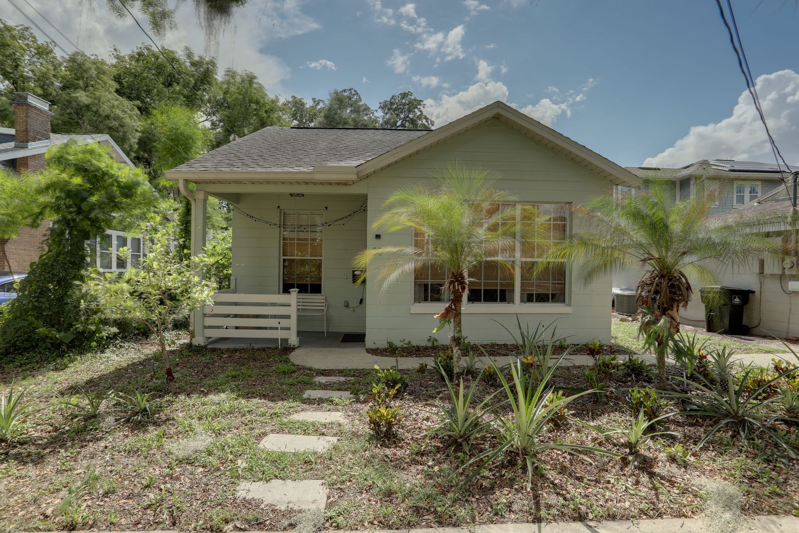 Orlando House: 30 N. Lawsona Blvd