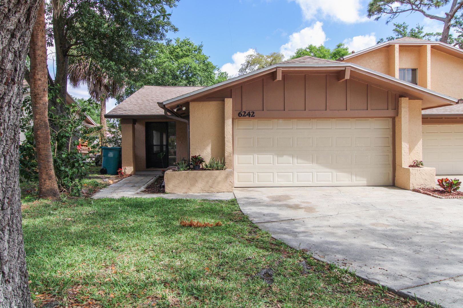 Orlando Apartment: 6242 Sandcrest Circle