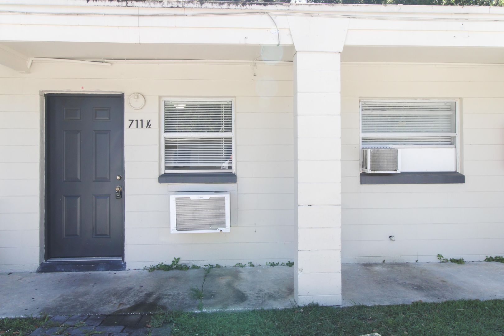 Winter Garden Apartment: 722 S Woodland St,