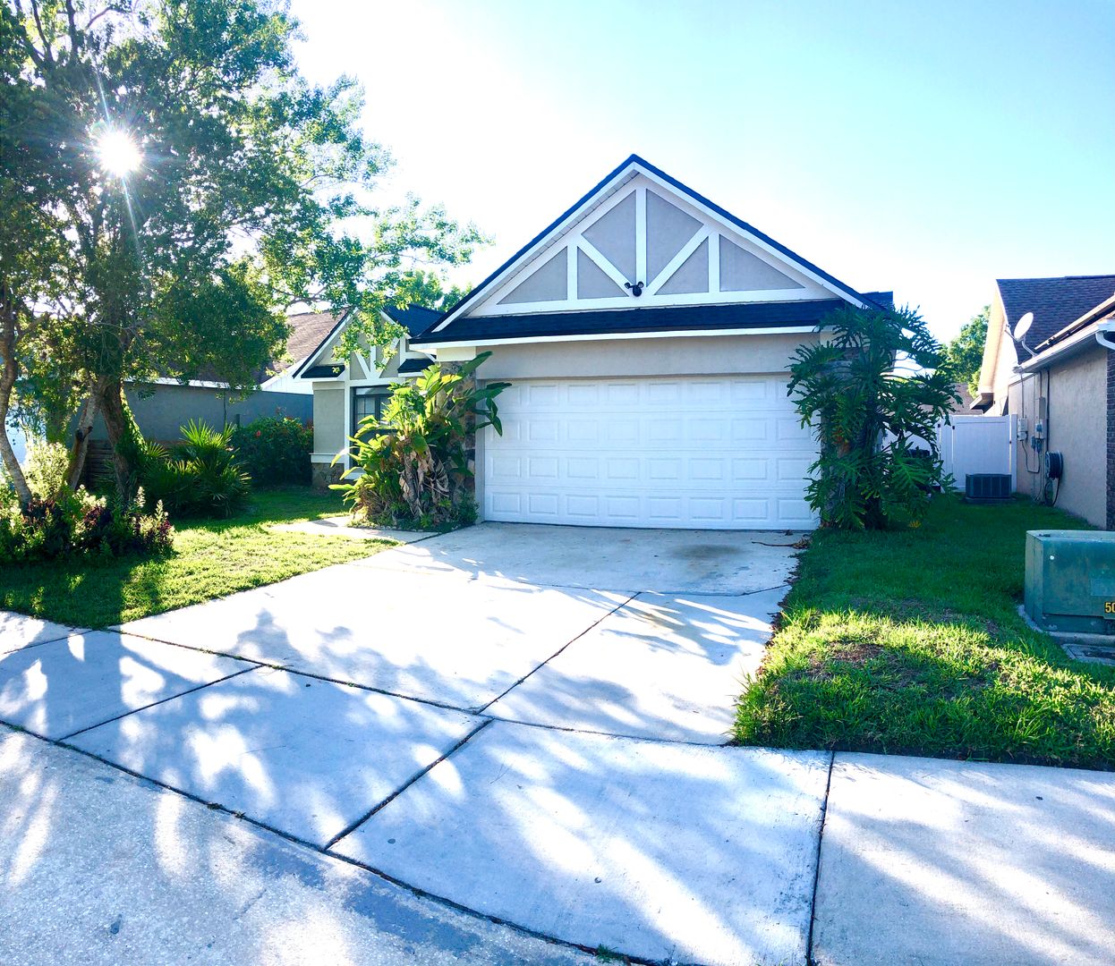 Oviedo House: 1012 Pearson Drive