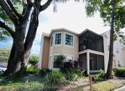 2/2 w/DEN 1st Floor Condo - FOR RENT - 645 Stafford Terrace #157 – photo 1