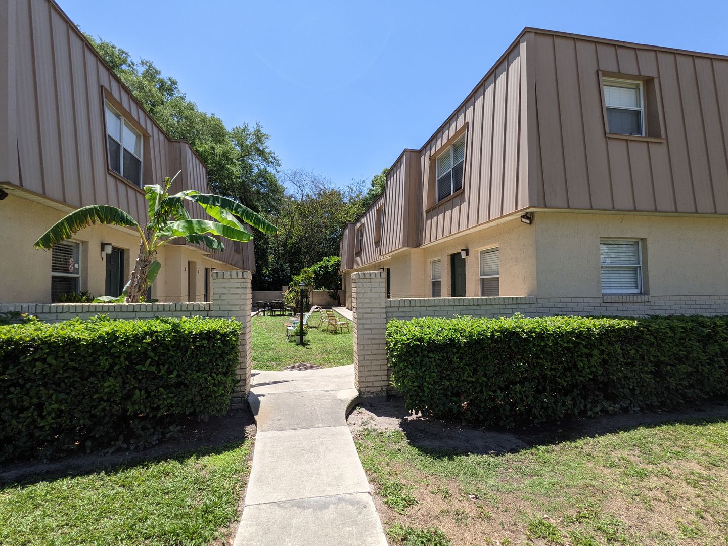 Orlando Apartment: 2500 E Jefferson St