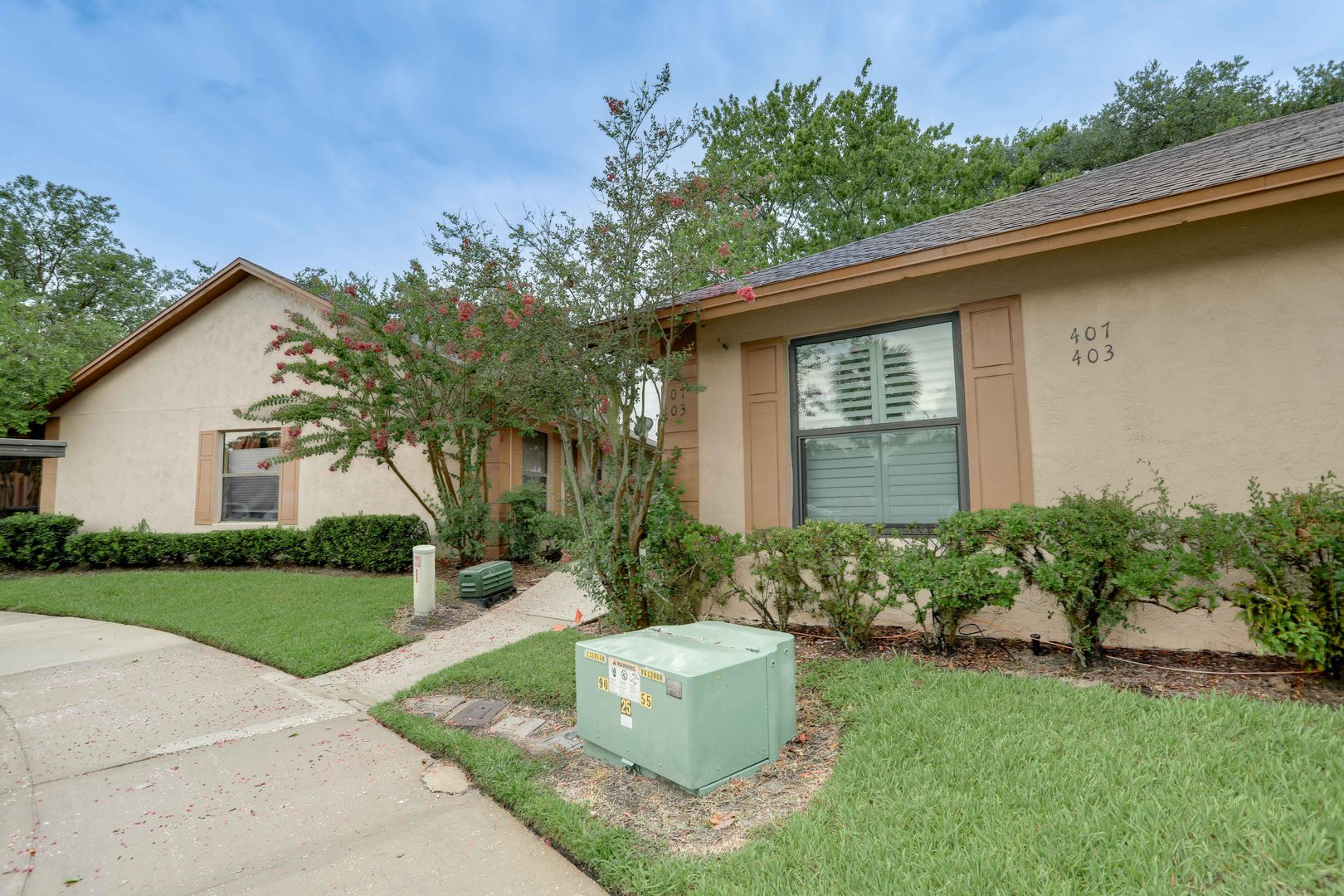 Winter Garden House: 407 Douglas Way