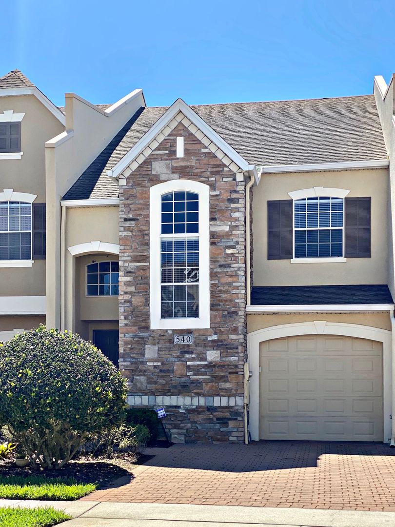 Orlando Townhome: 540 Woodland Terrace Blvd