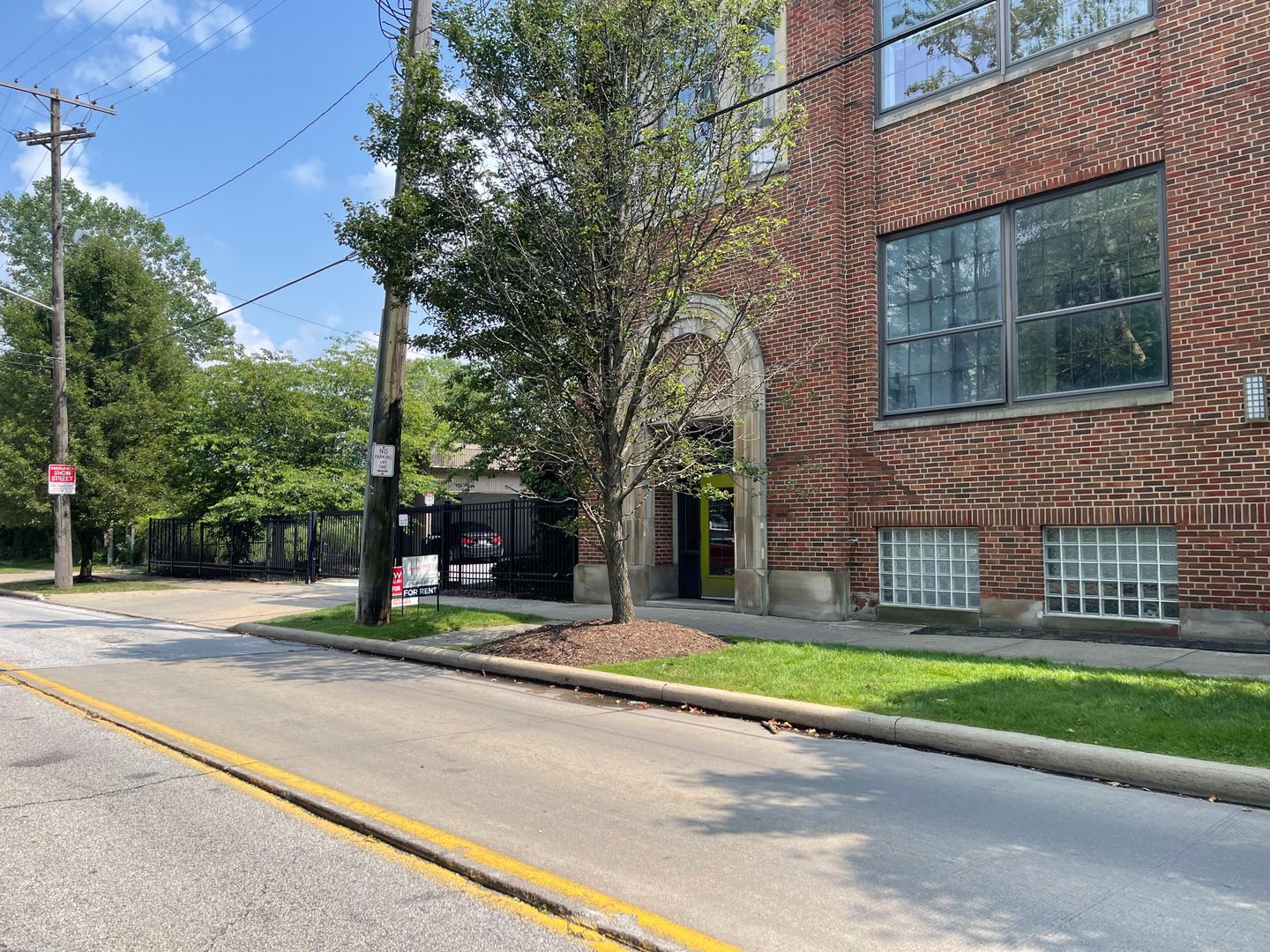 Cleveland Apartment: 8205 Frankin Boulevard