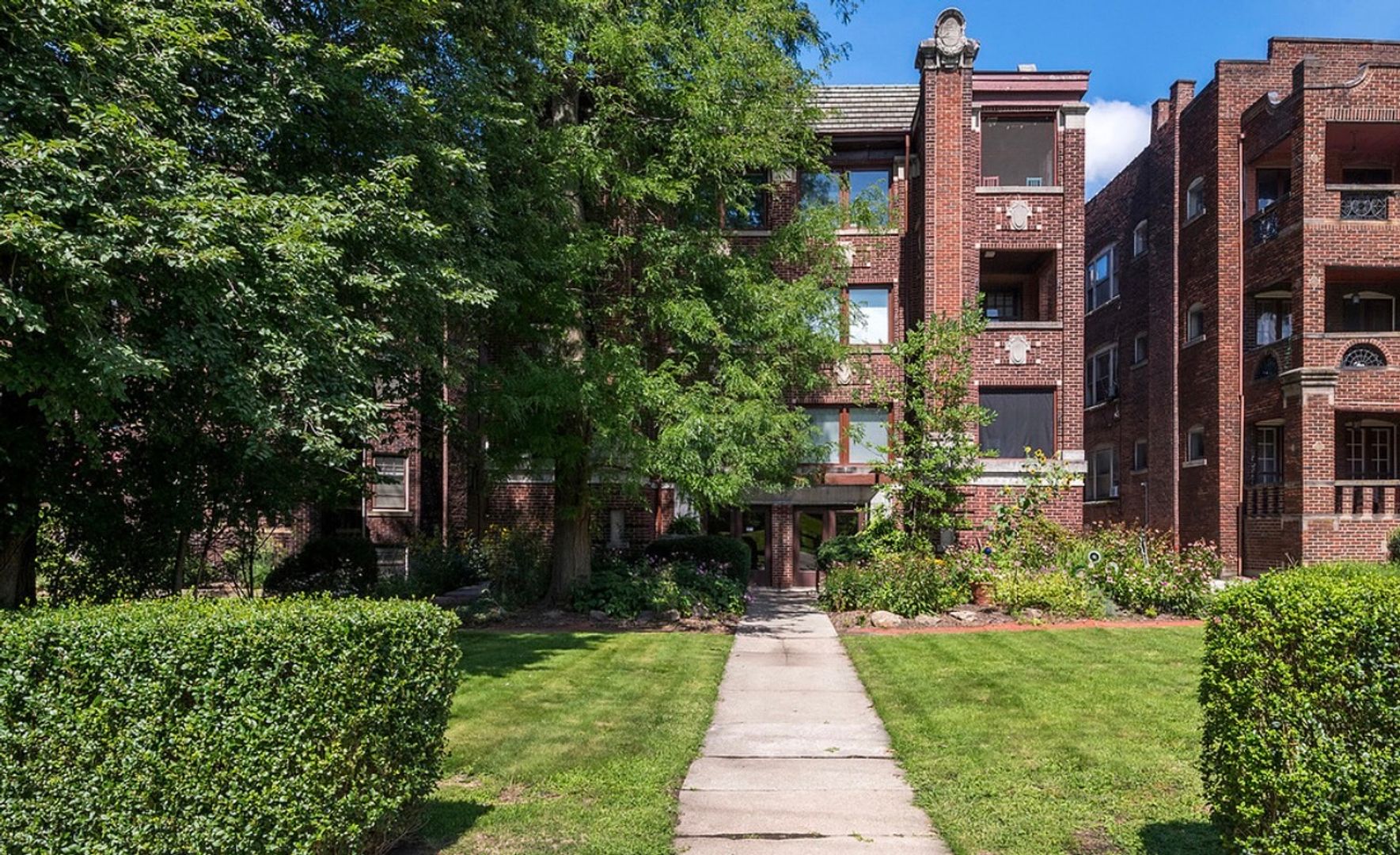 Cleveland Heights Apartment: 2673 Euclid Heights Blvd