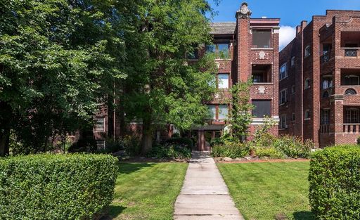 Beautiful Three Bedroom Condo – photo 1