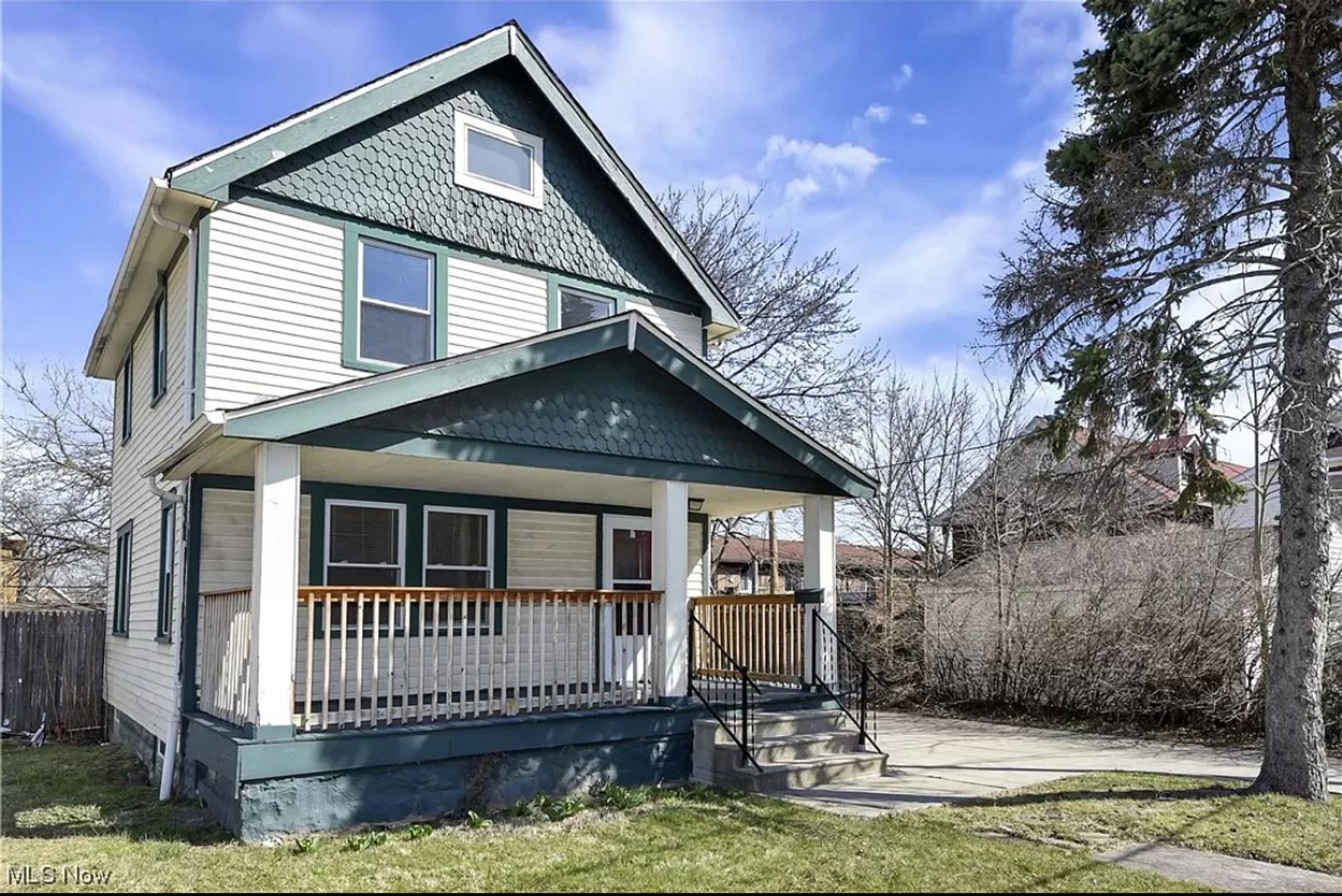 Cleveland House: 3514 Schiller Ave