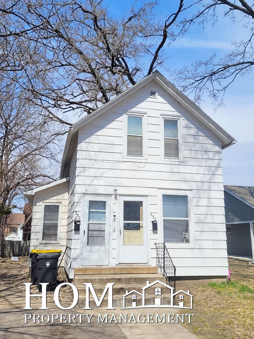 North Mankato Apartment: 532 Wheeler Avenue