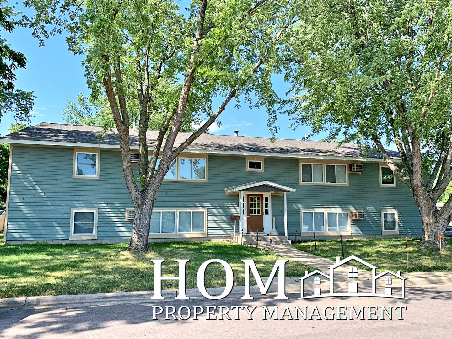Lake Crystal Apartment: 311 East Watonwan Street