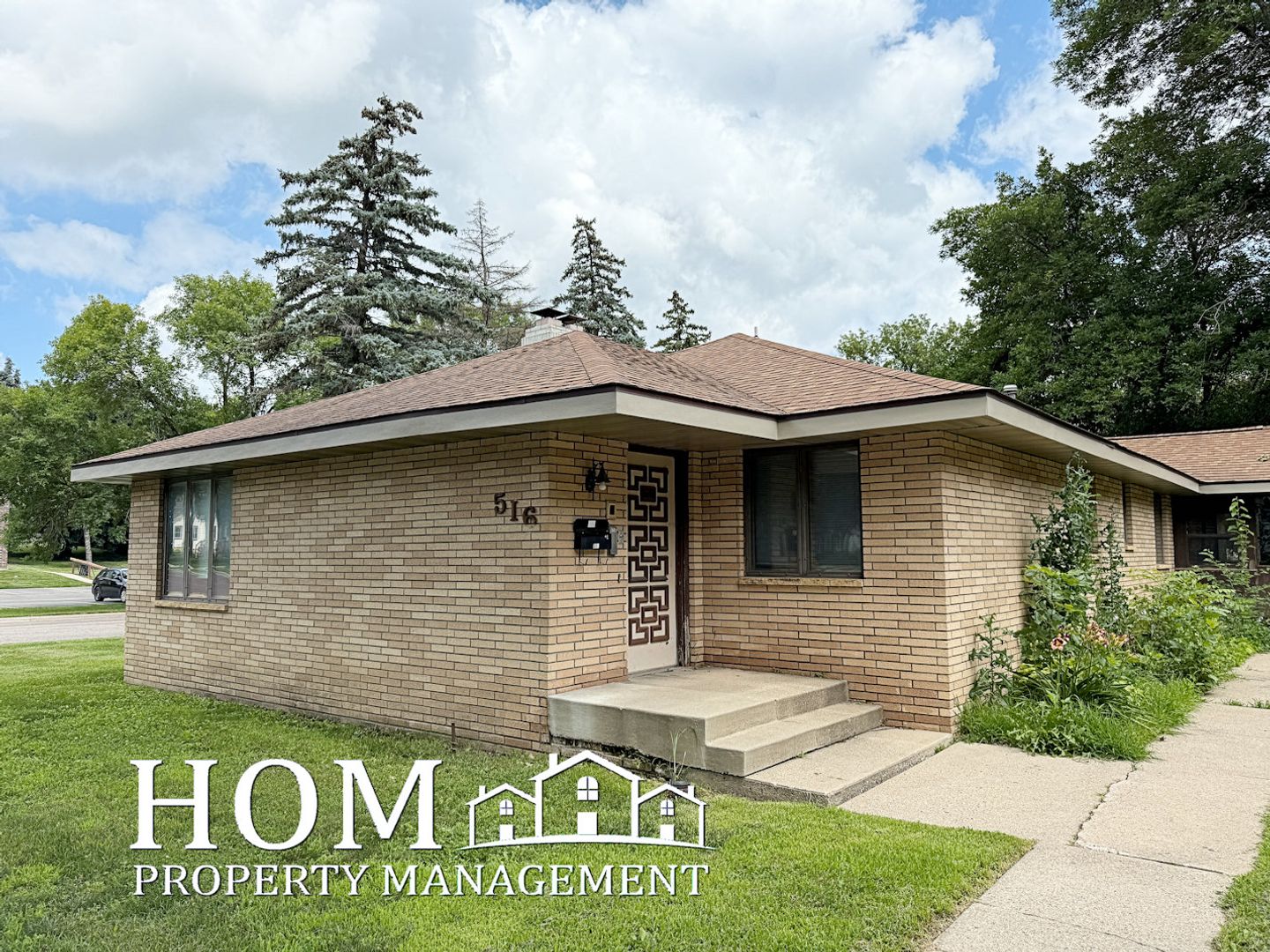 Waseca Apartment: 516 3rd Street Northeast