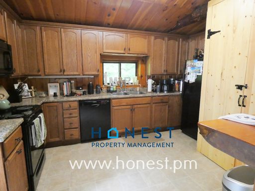 2-Bedroom Cabin with Private Setting & 2-Car Garage in Augusta – photo 1