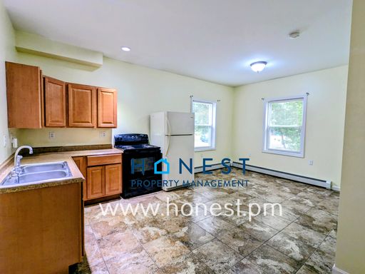 1-bed, 1 bath with ALL UTILITIES INCLUDED in Lewiston