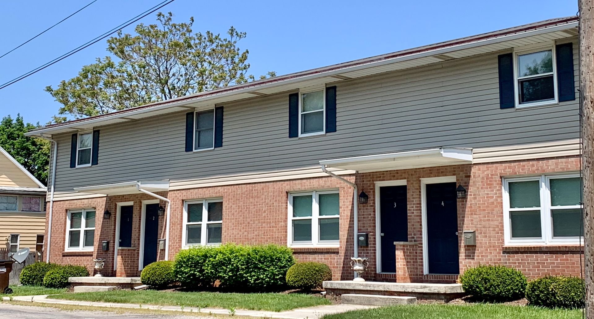 Tiffin Apartment: 271 Circular St.