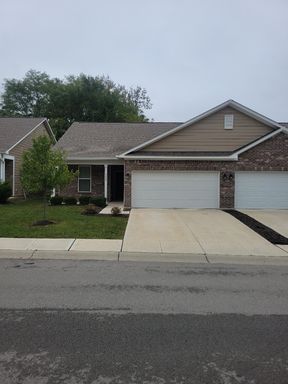 Beautifully renovated 2-bedroom, 2-bathroom home with 2-car garage – photo 1