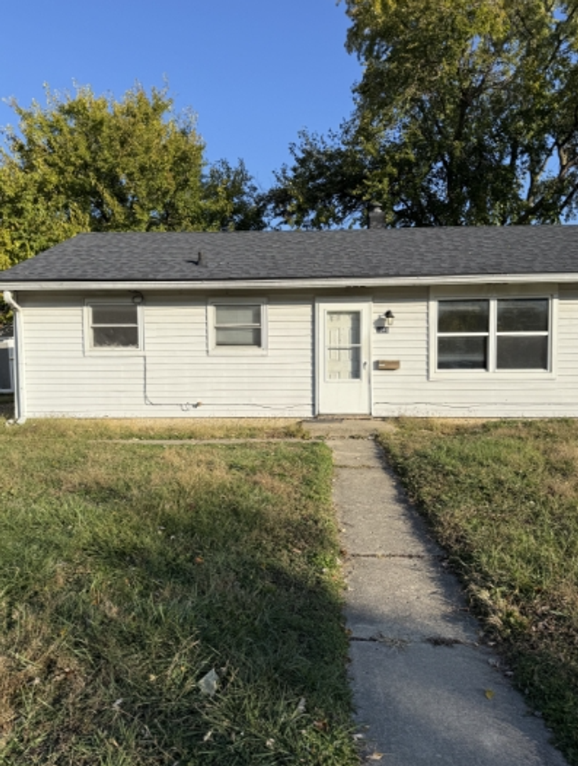 Indianapolis Apartment: East 54th Street