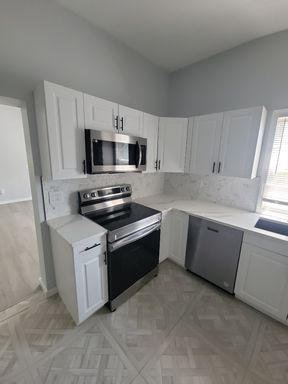 938 Jefferson Avenue – Indianapolis, IN 46201 – photo 1