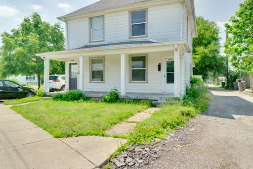 50% Off First Month's Rent - Two Bed Duplex on the Westside – photo 1