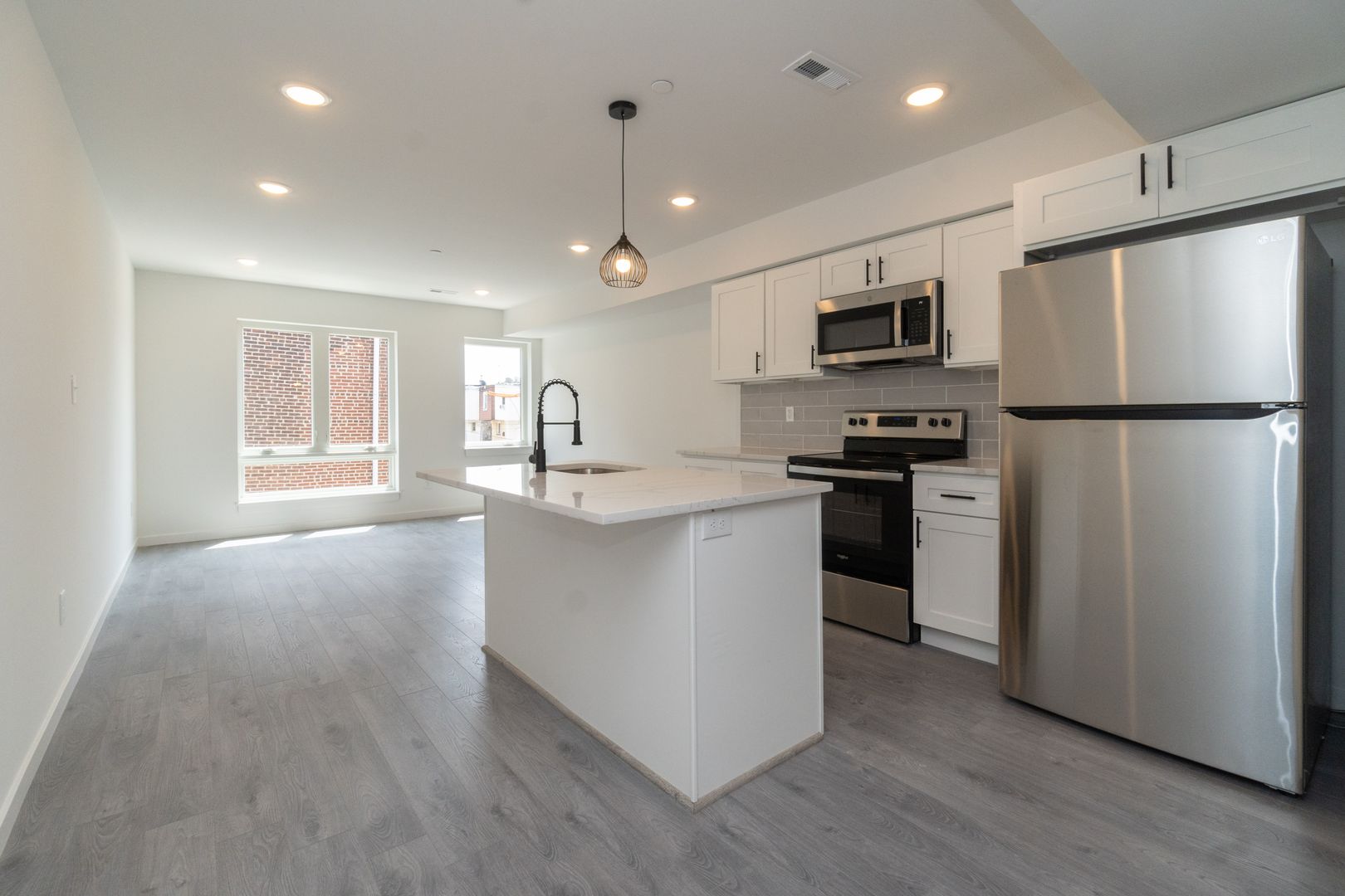 Philadelphia Apartment: 6602 Lansdowne Ave