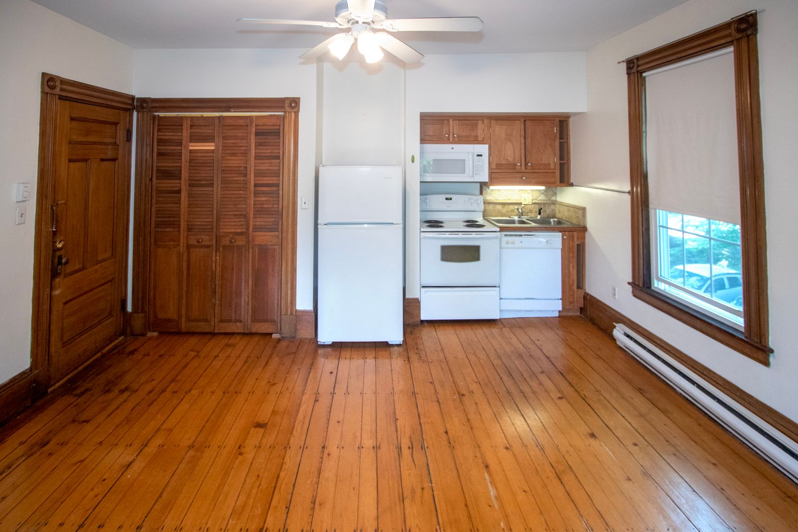 Dover Apartment: 609 Central Avenue