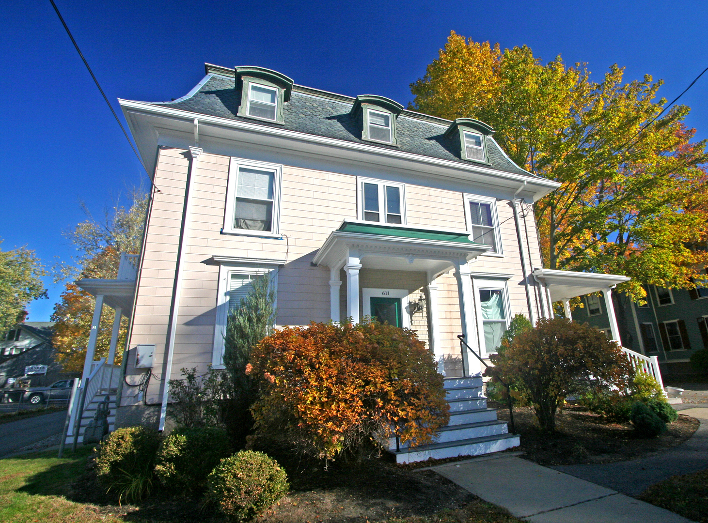 Dover Apartment: 611 Central Ave.