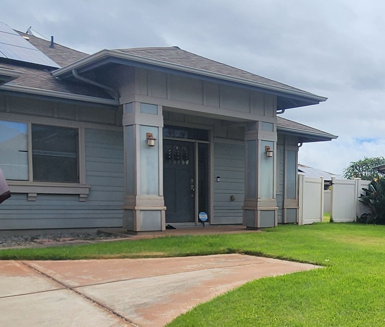 Kapolei House: 92-457 Ohio St.