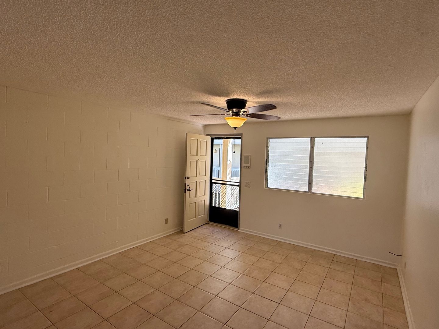 Kailua Townhome: 350 Aoloa St A-128