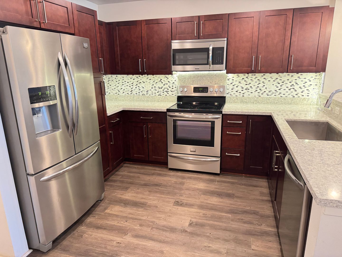 Ewa Beach Condo: 91-960 Iwikuamoo St. #1005