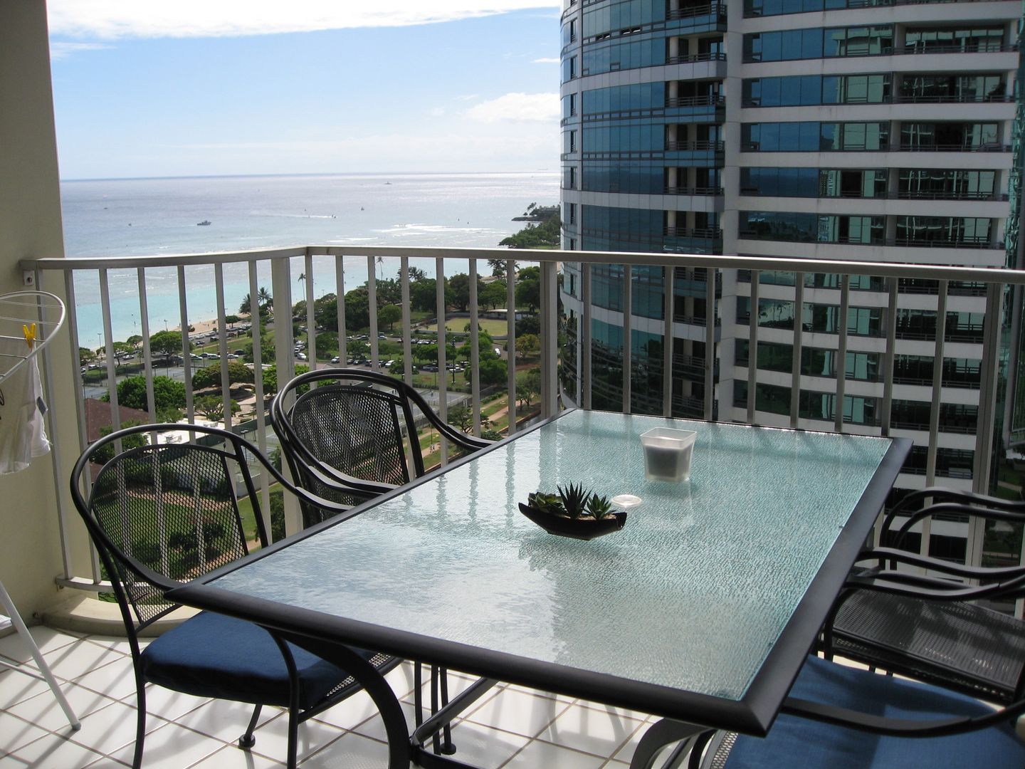 HONOLULU House: 1350 ALA MOANA BLVD #2607