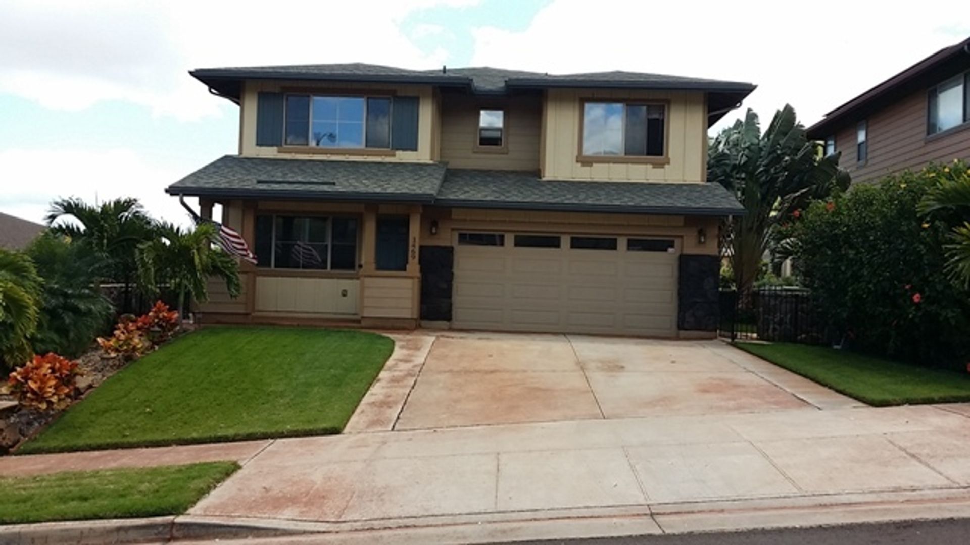 Kapolei House: 92-1469 Punawainui St.