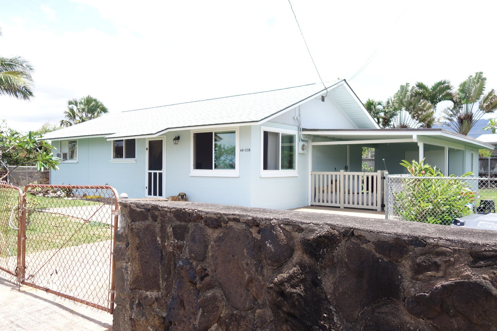 WAIALUA House: 68-238 AU ST.