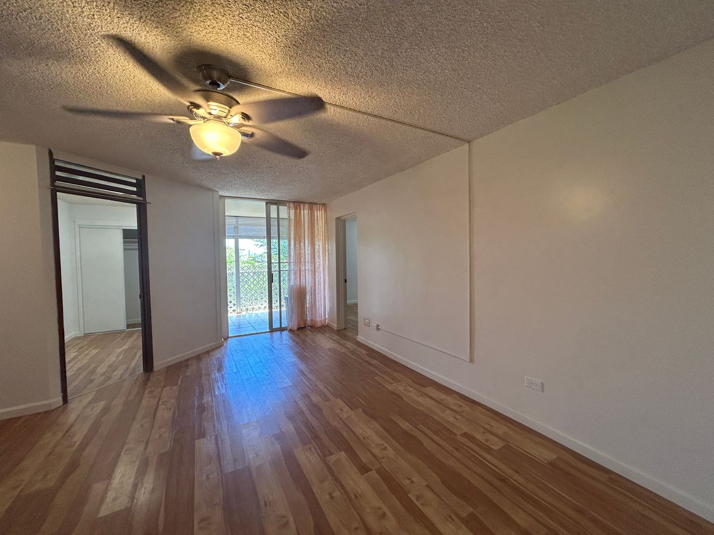 Honolulu Condo: 1260 Richard Ln., #209