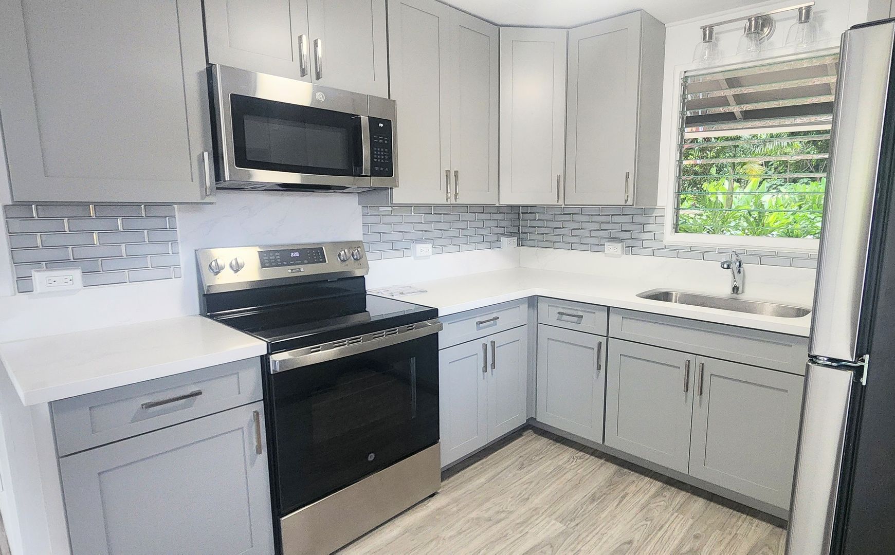 Waimanalo Apartment: 41-978B Waikupanaha St.