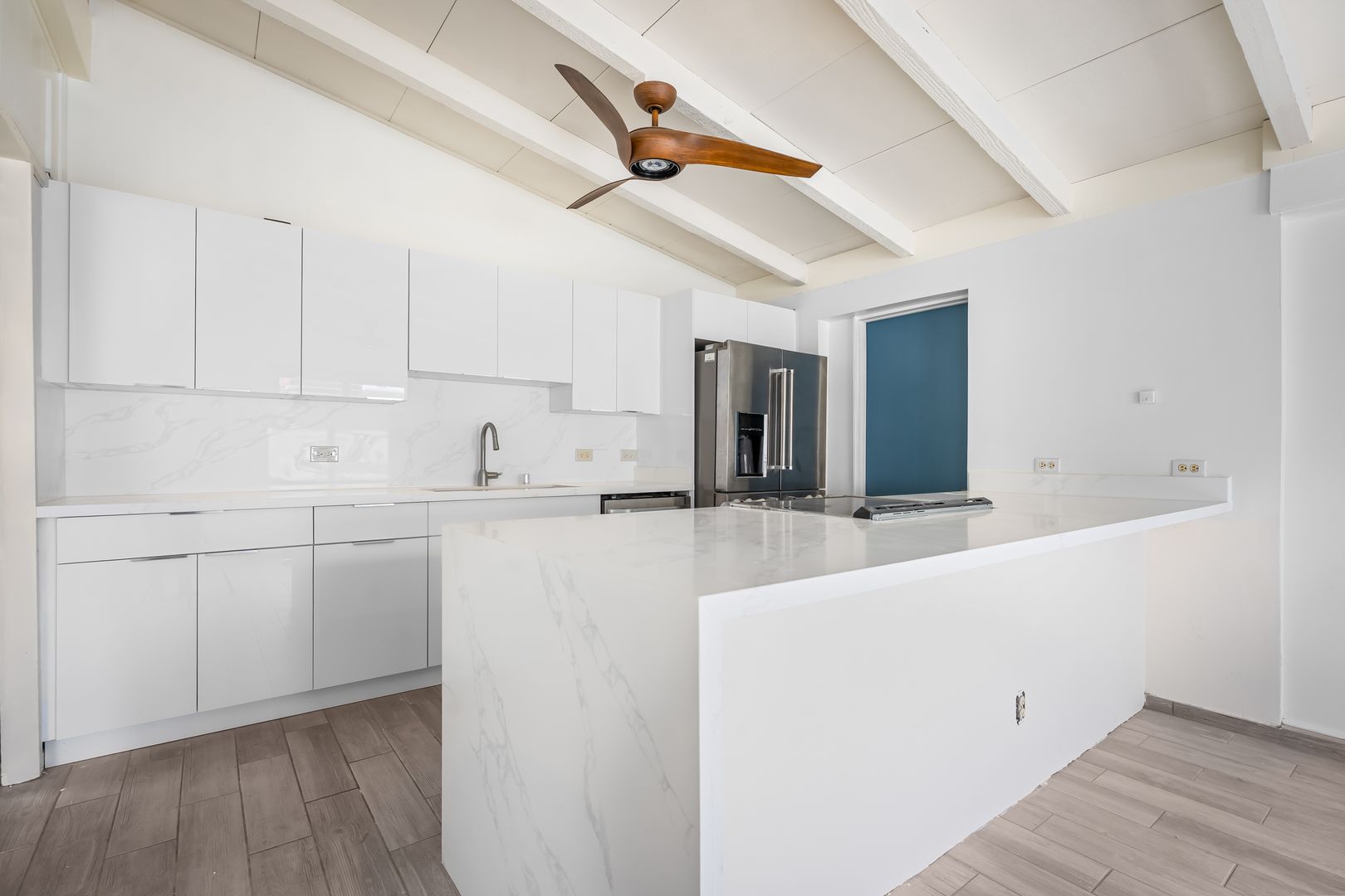 Kailua Apartment: 771 Akumu St.