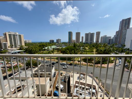 Move Right Into This Freshly Updated Waikiki Condo Just Minutes from the Beach! – photo 1