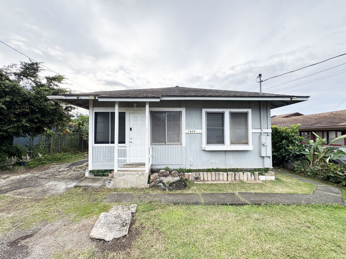 Honolulu Apartment: 1659 Kino Street