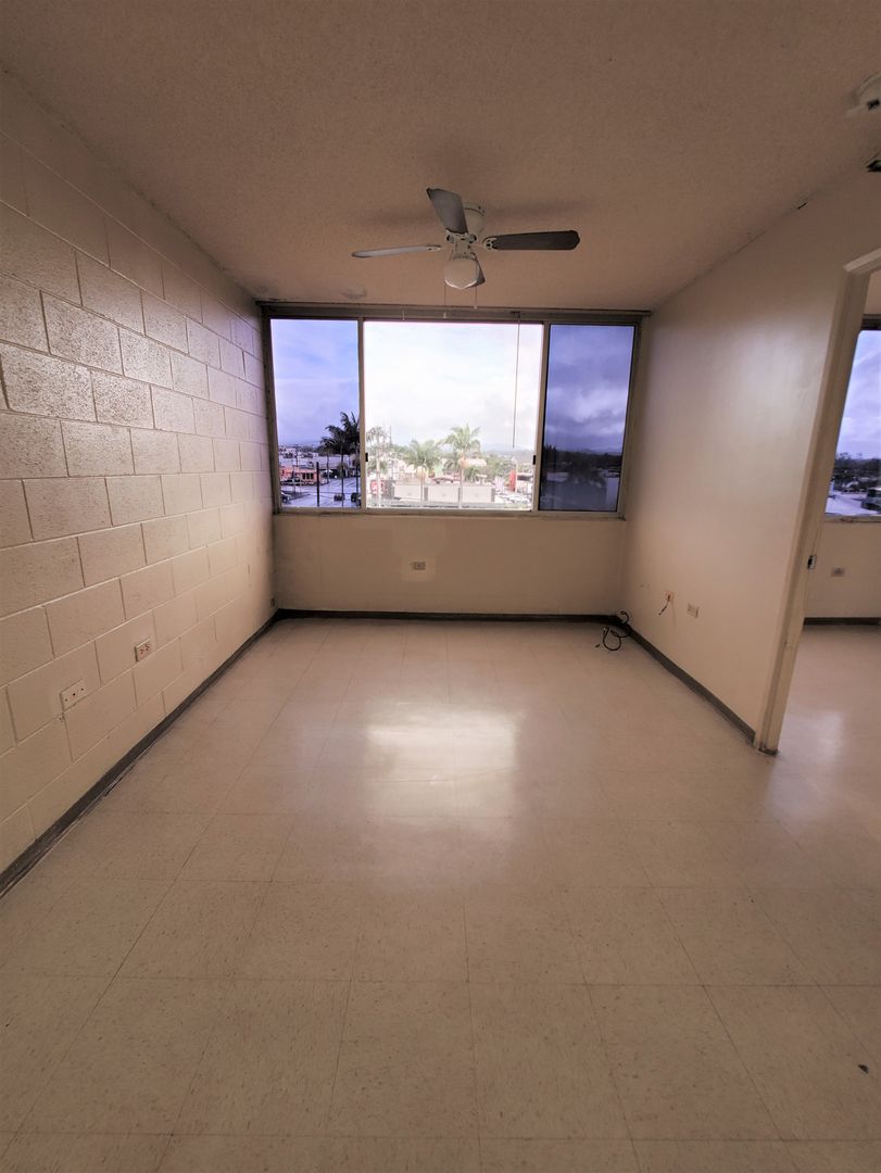 Wahiawa Apartment: 329 California Ave.