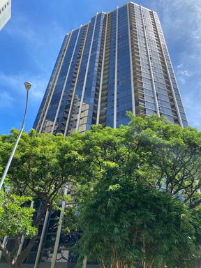 Honolulu Tower 3 bedroom – photo 1