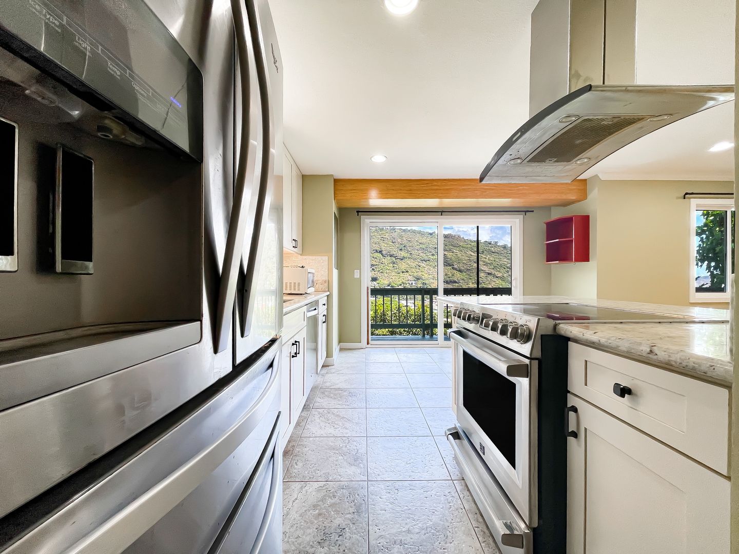 Honolulu Condo: 2365-A Gardenia Street
