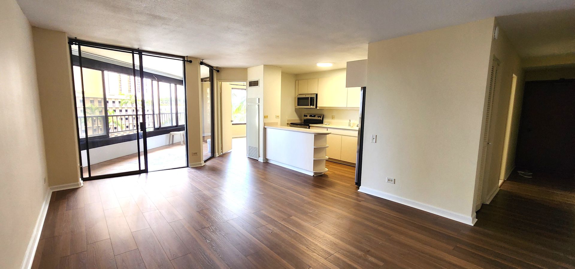Honolulu House: 1778 Ala Moana Blvd., #801