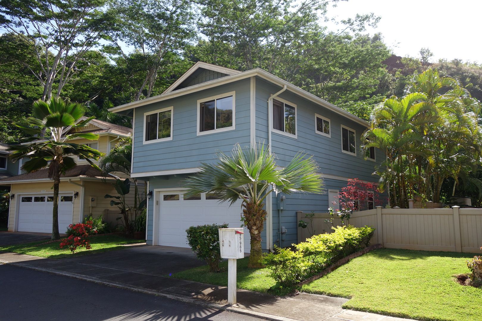 MILILANI House: 95-987 WIKAO ST.