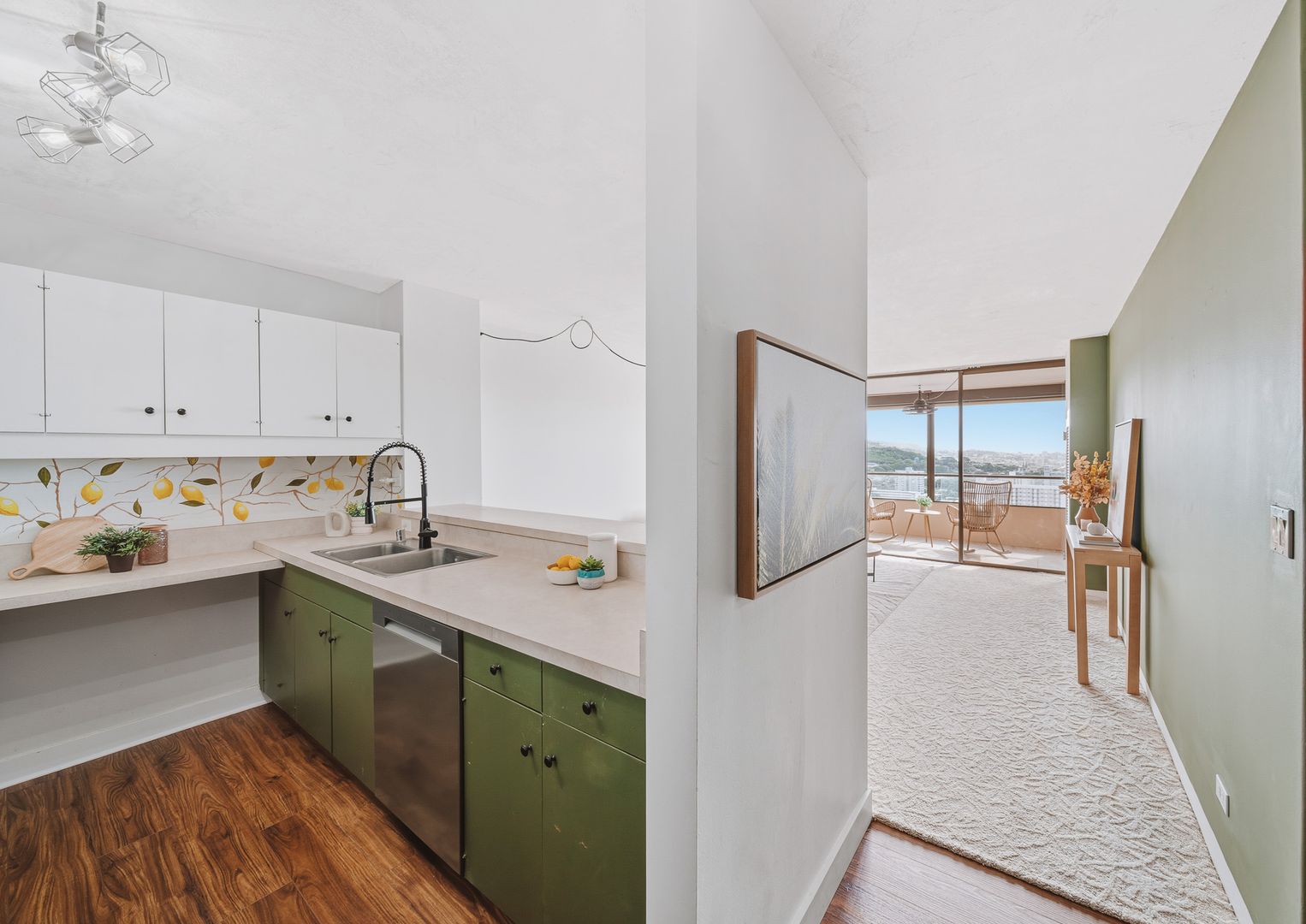 Honolulu House: 1717 Mott Smith Dr. #2403